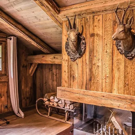 Magnifique Chalet De Style Rustique *