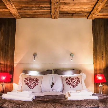 Magnifique Chalet De Style Rustique *
