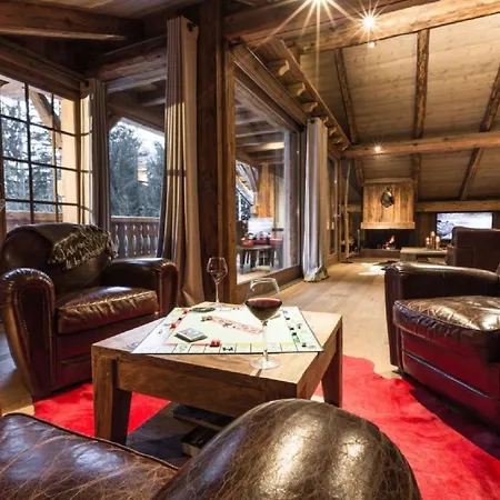 Magnifique Chalet De Style Rustique *
