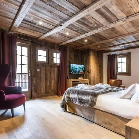 Magnifique Chalet De Style Rustique *